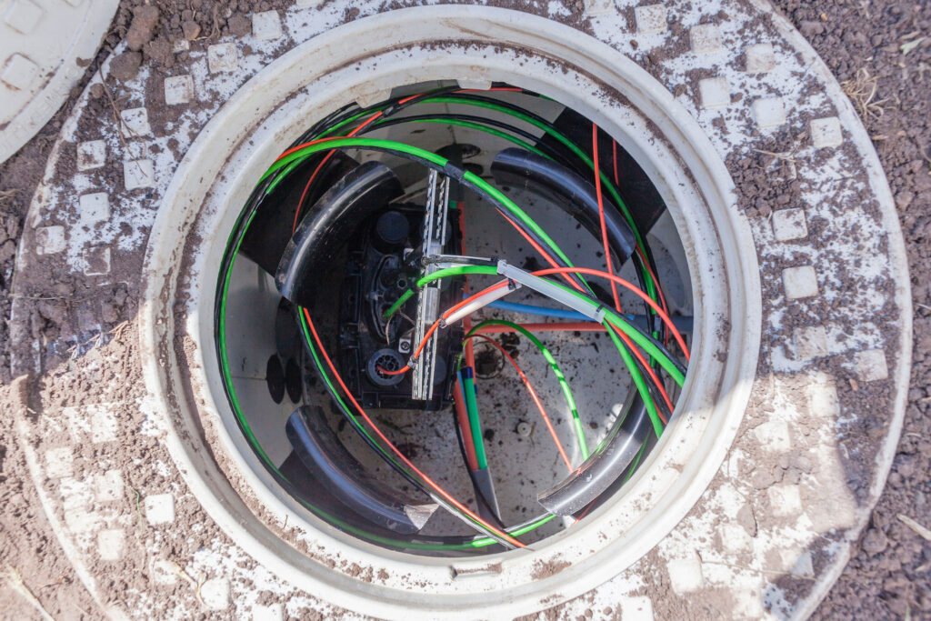 Fiber-Optic-Cables-Underground